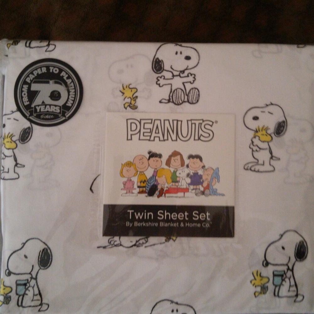 Berkshire snoopy twin sheets